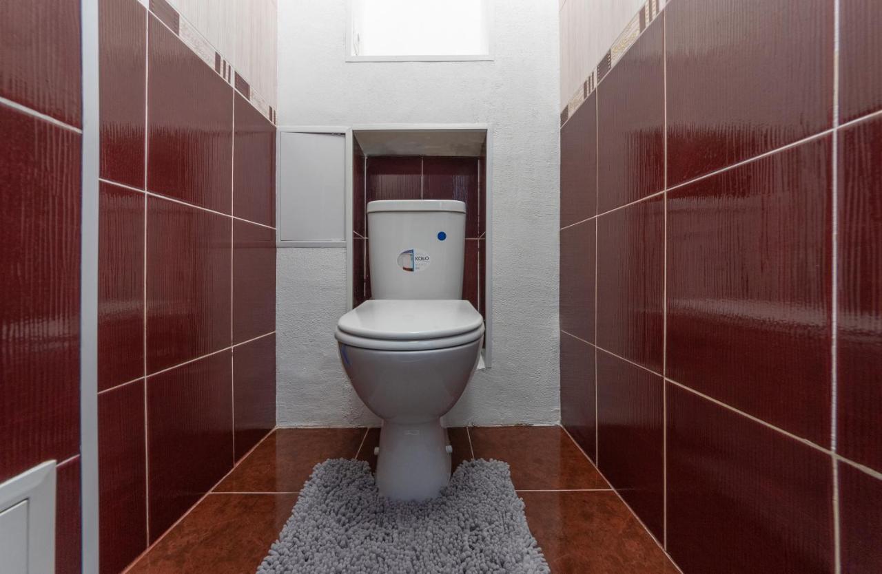Modern 3 Bedroom Apartment Киев Екстериор снимка